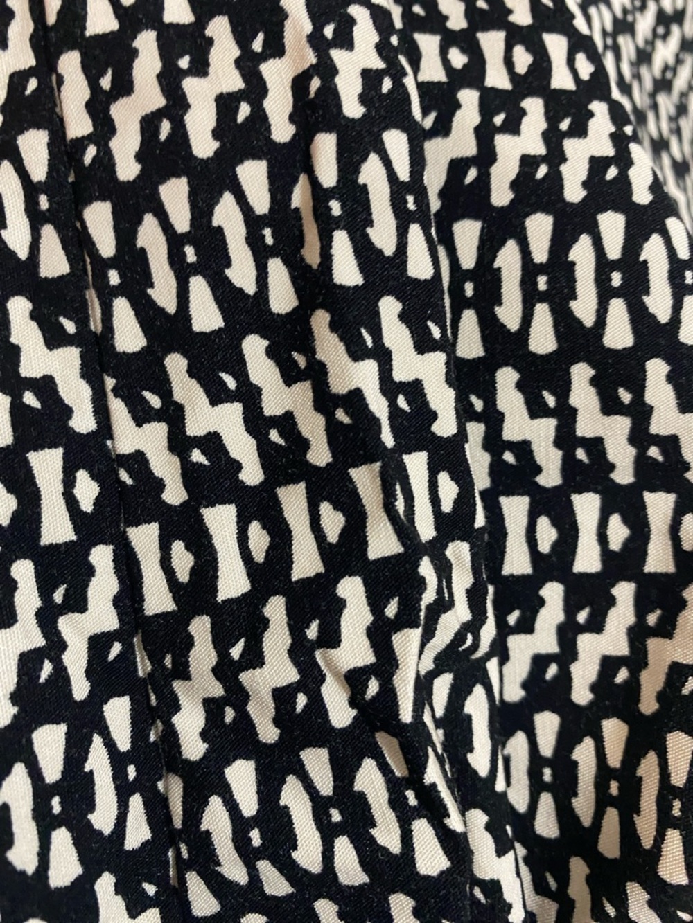 Anthropologie Colette Petite Black and White Maeve. - Picture 5 of 5